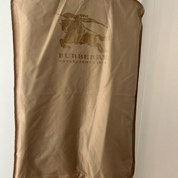 Women’s Burberry red wool coat - Picture 8 of 8